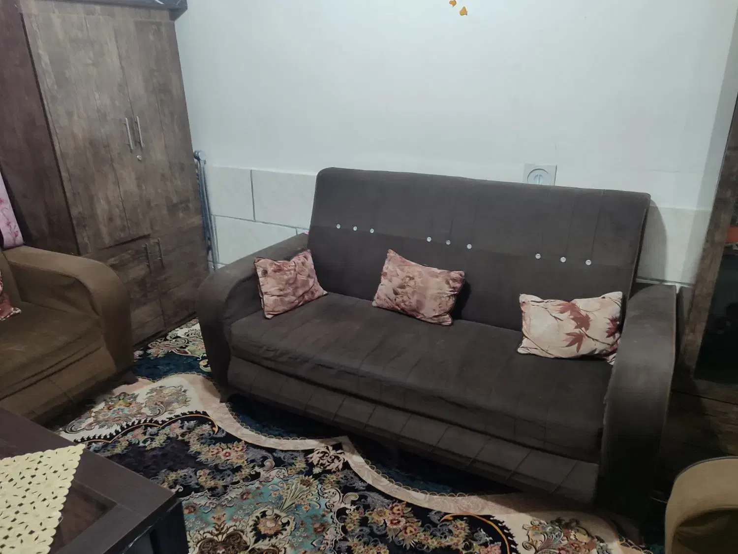 مبل ۷ نفره و ساعت ایستاده سلطنتی|مبلمان خانگی و میز عسلی|شیراز, شهرک مهدی‌آباد|دیوار