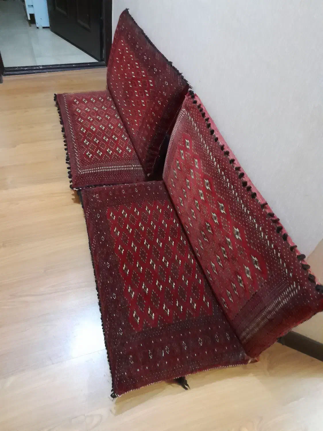 پشتی اصل ترکمن|پشتی|آمل, |دیوار