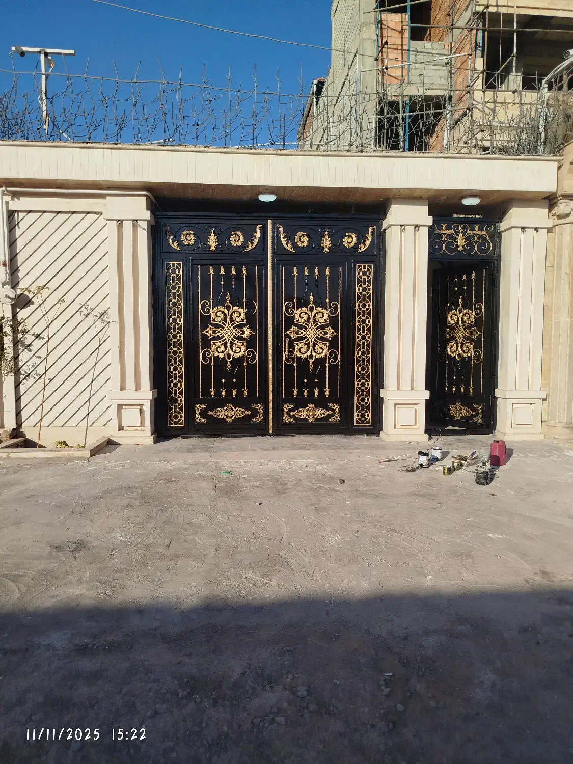 رنگ آمیزی ساختمان و درب و پنجره|خدمات پیشه و مهارت|کرمان, |دیوار