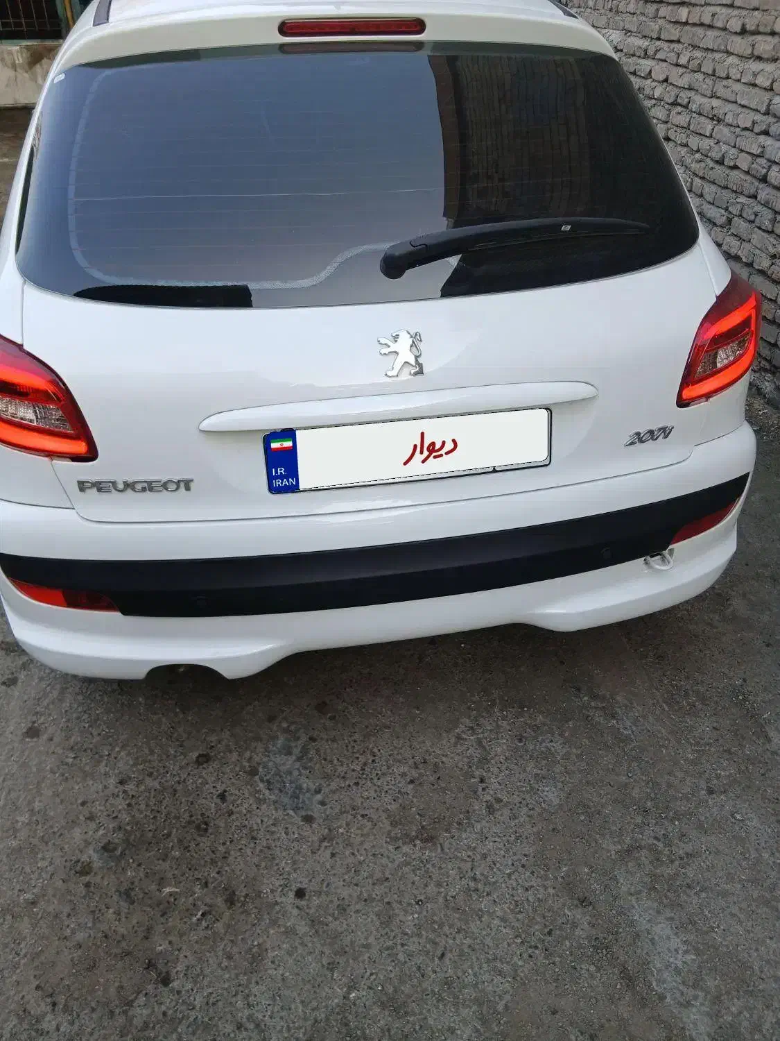 ۲۰۷ پانا مدل ۴۰۳|خودرو سواری و وانت|گرگان, |دیوار