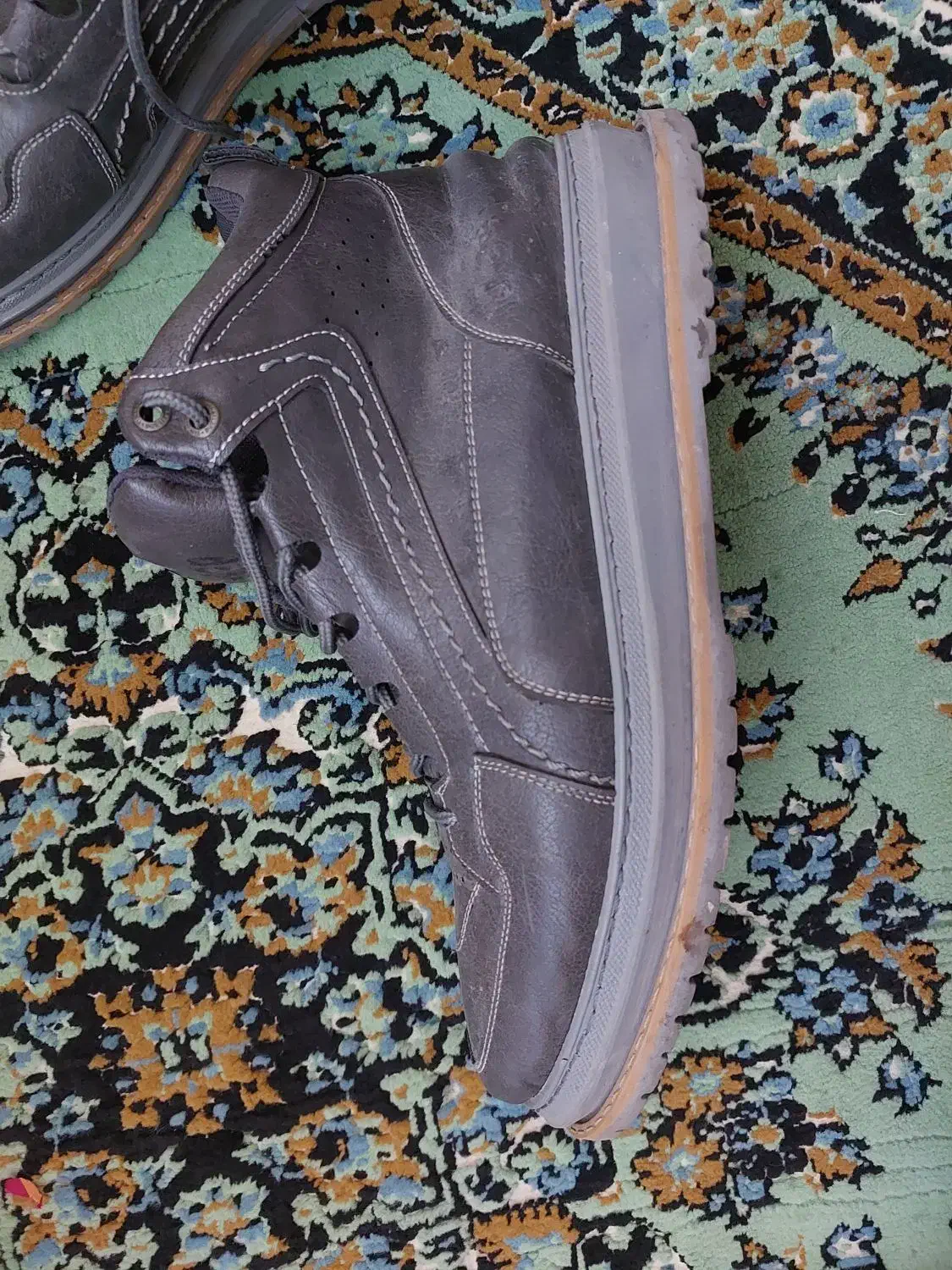 کفش|کیف، کفش، کمربند|اردبیل, |دیوار