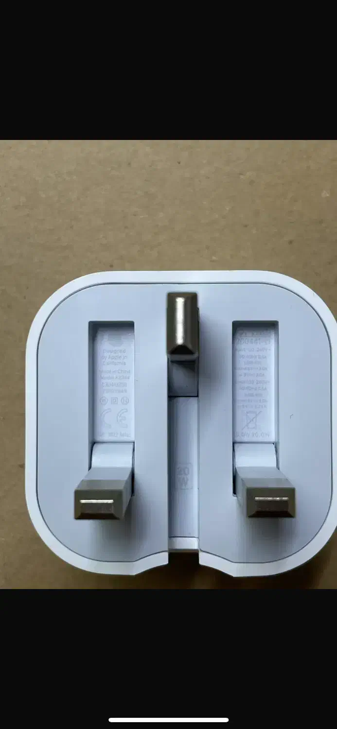 اداپتور ۲۰وات اصل تعداد بالا قیمت عمده|لوازم جانبی موبایل و تبلت|کرمان, |دیوار