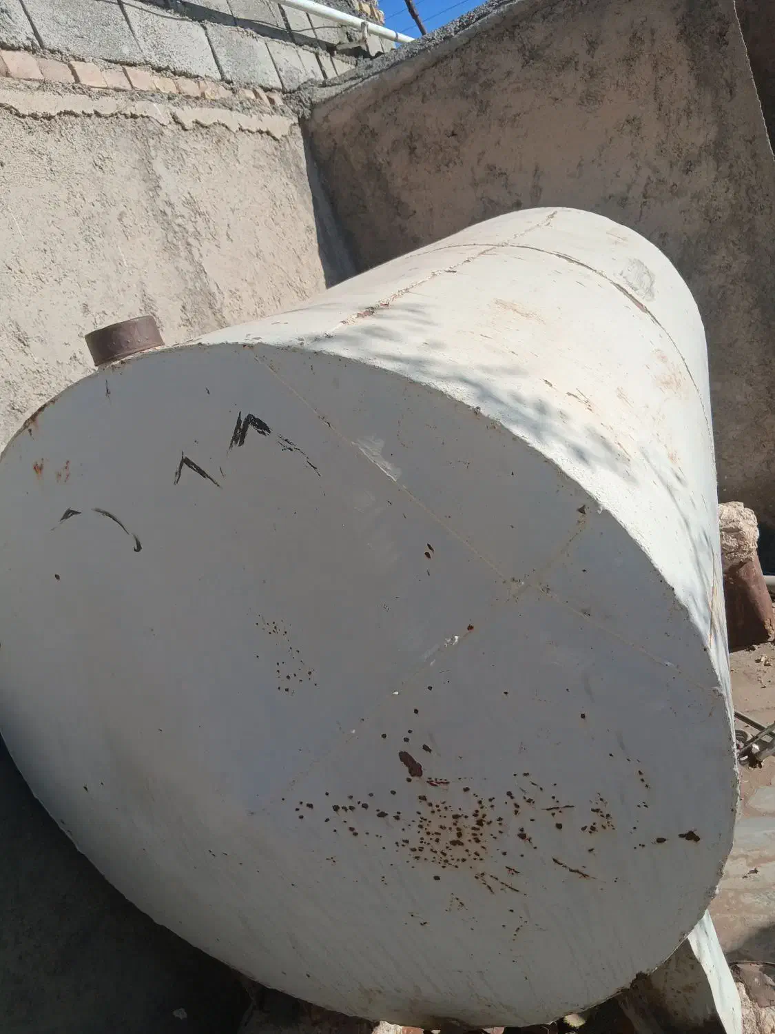 تانکر سوخت|ماشینآلات صنعتی|سده (خراسان جنوبی), |دیوار