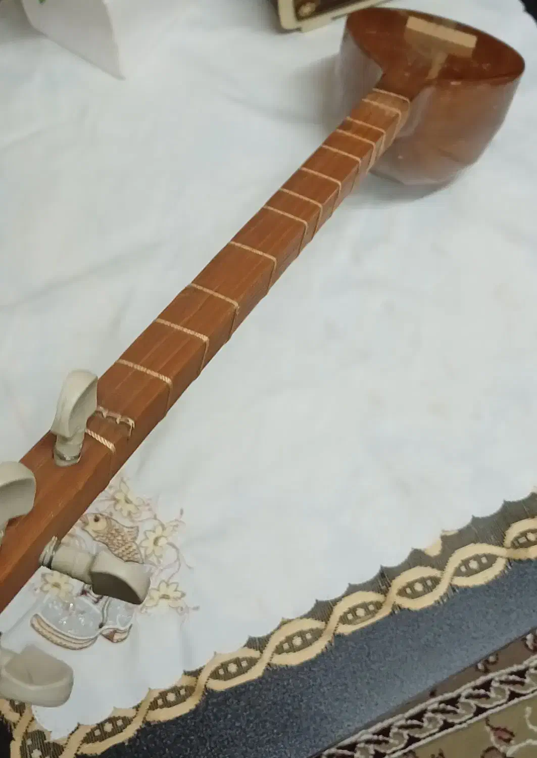 گیتار(4تار)|سازهای سنتی|رشت, هلال احمر|دیوار