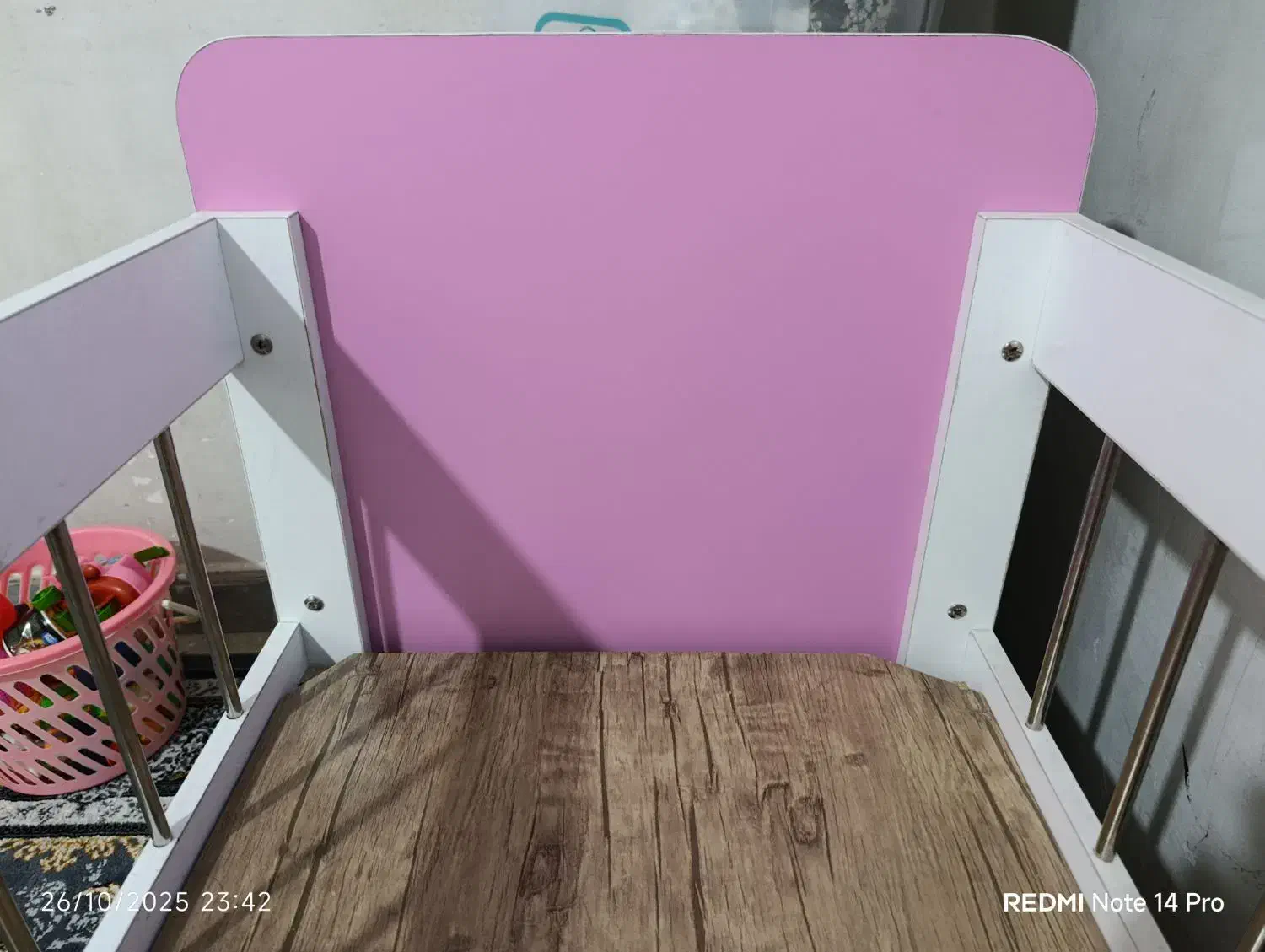 گهواره|تخت و سرویس خواب|دلیجان, |دیوار