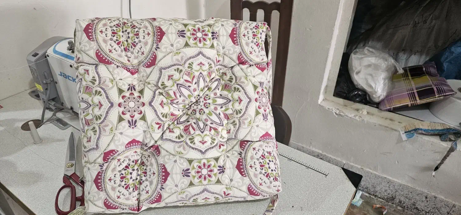 تولید وتعمیر انواع رختخواب تشک وبالش|رختخواب، بالش، پتو|شیراز, گلکوب|دیوار