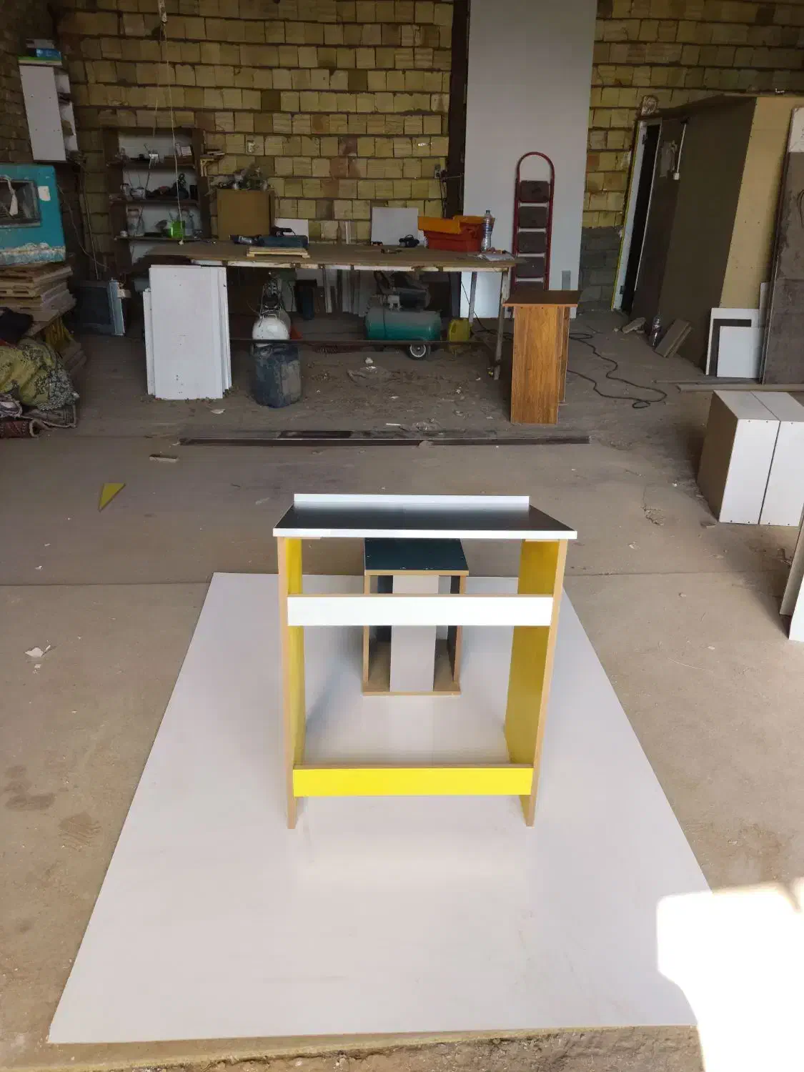 میز تحریر|میز تحریر و کامپیوتر|سیرجان, |دیوار