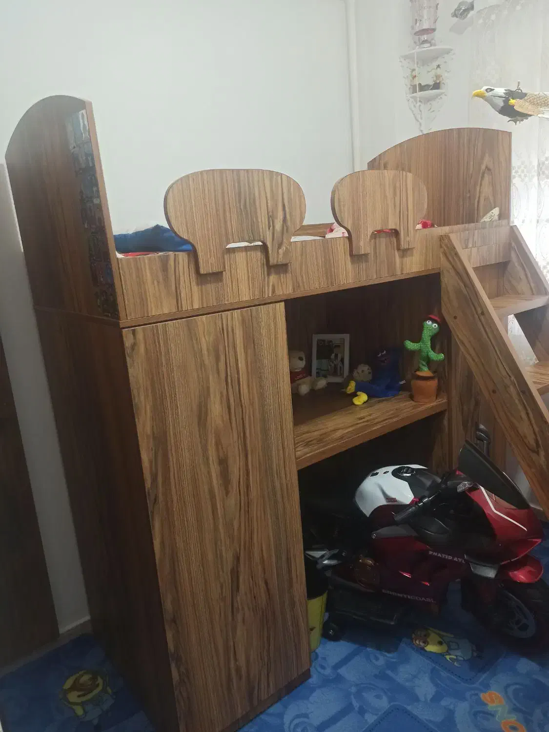 تخت نوجوان|تخت و سرویس خواب|رشت, یخسازی|دیوار