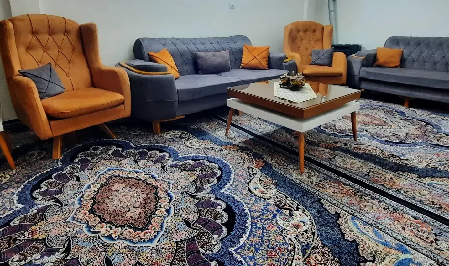 مبل هفت نفره چستر راحتی|مبلمان خانگی و میز عسلی|پاکدشت, پاکدشت (مامازند)|دیوار