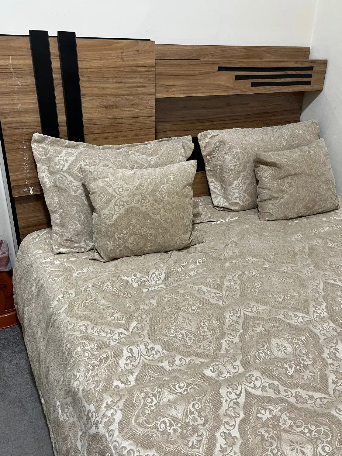 تخت دونفره|تخت و سرویس خواب|سمنان, |دیوار