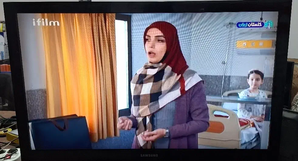 تلویزیون ۴۰ سامسونگ|تلویزیون و پروژکتور|الیگودرز, |دیوار