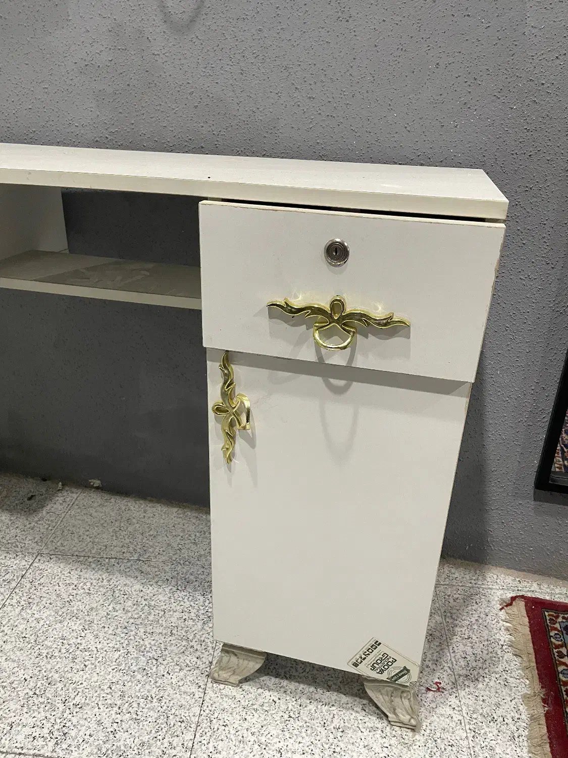 میز|میز تحریر و کامپیوتر|کوچصفهان, |دیوار