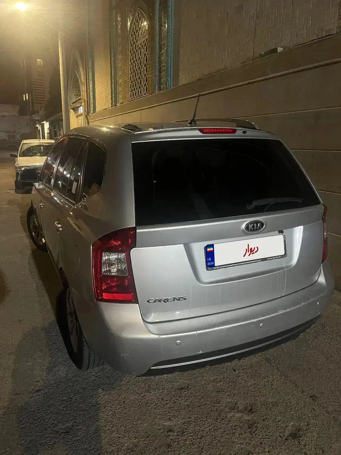 کیا کارنز۲۰۱۲ شدیدا مقطوع ۲۰۰ چک|خودرو سواری و وانت|قم, یخچال قاضی|دیوار