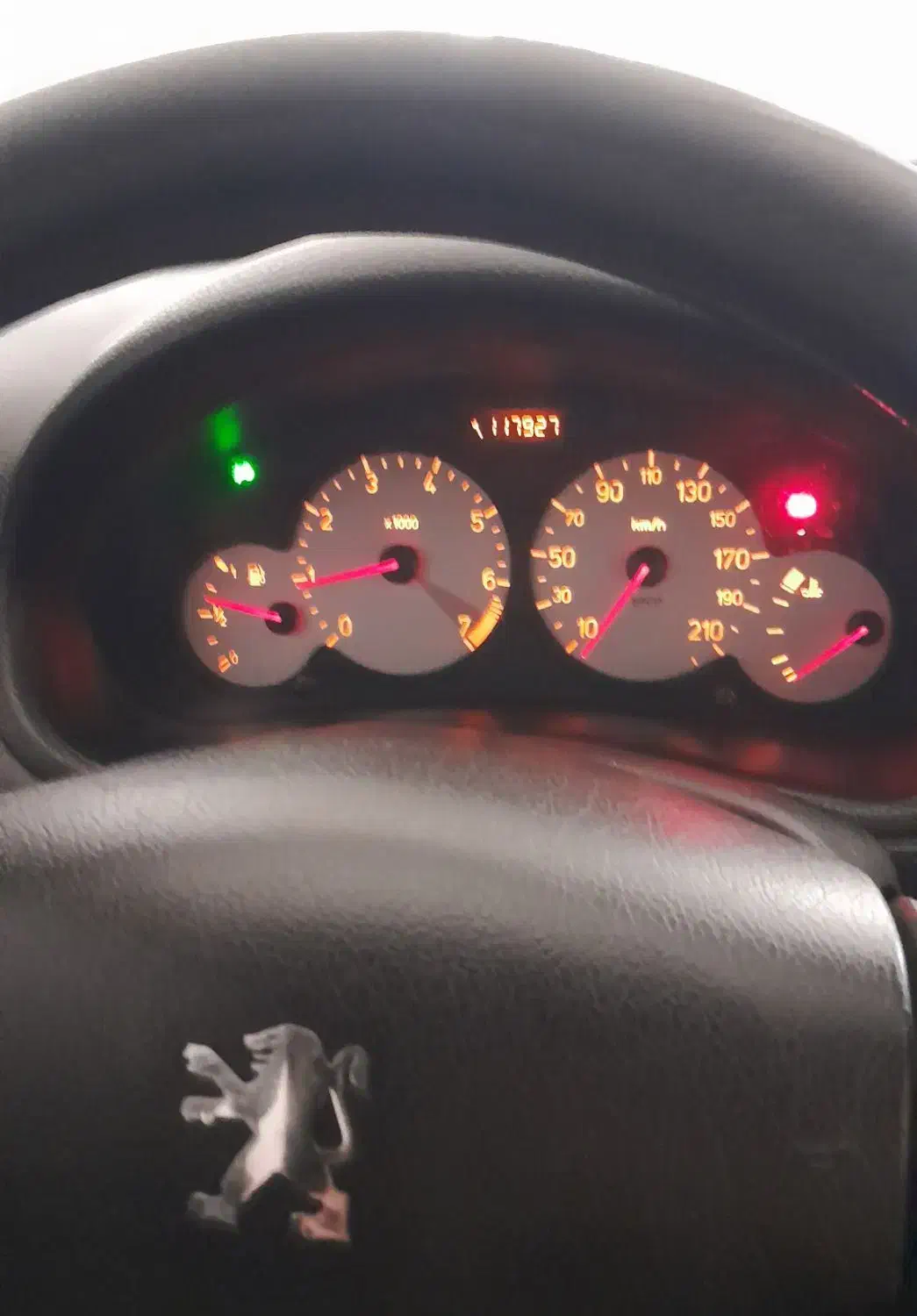 ۲۰۶ تیپ دو مدل ۹۸|خودرو سواری و وانت|رشت, شهرک آیت الله منتظری|دیوار