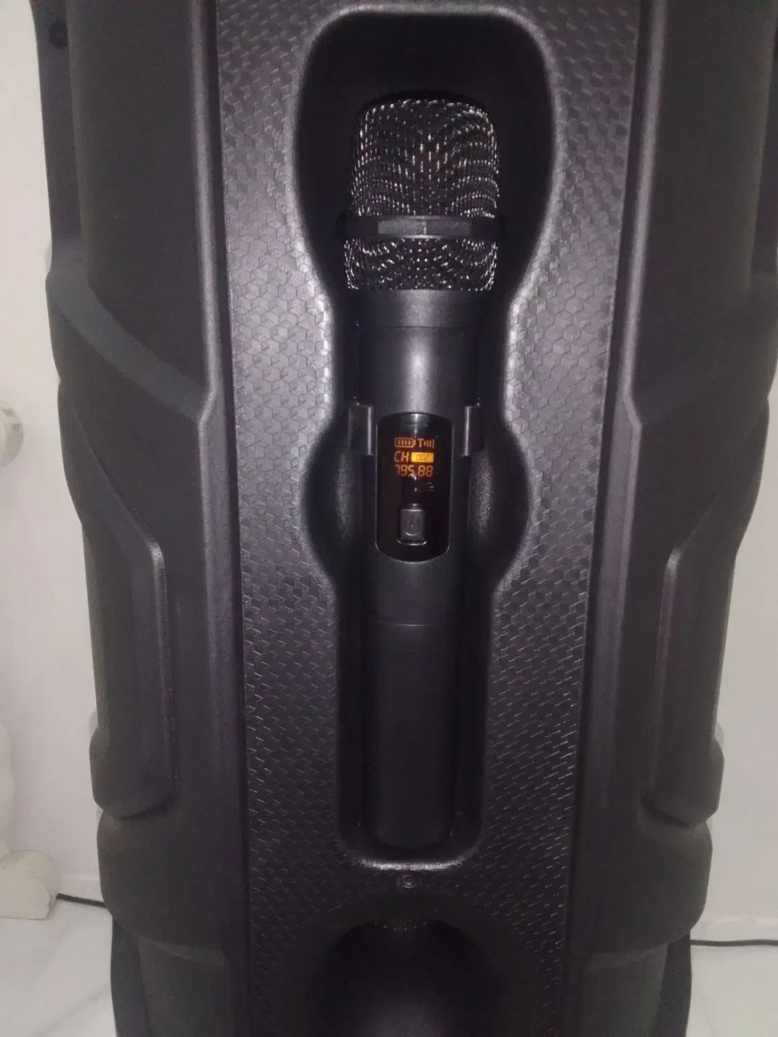 اسپیکر مدل۸۳۱۲ سینگ ای|پخش‌کننده همراه|اسلام‌شهر, شهرک مفیدی|دیوار