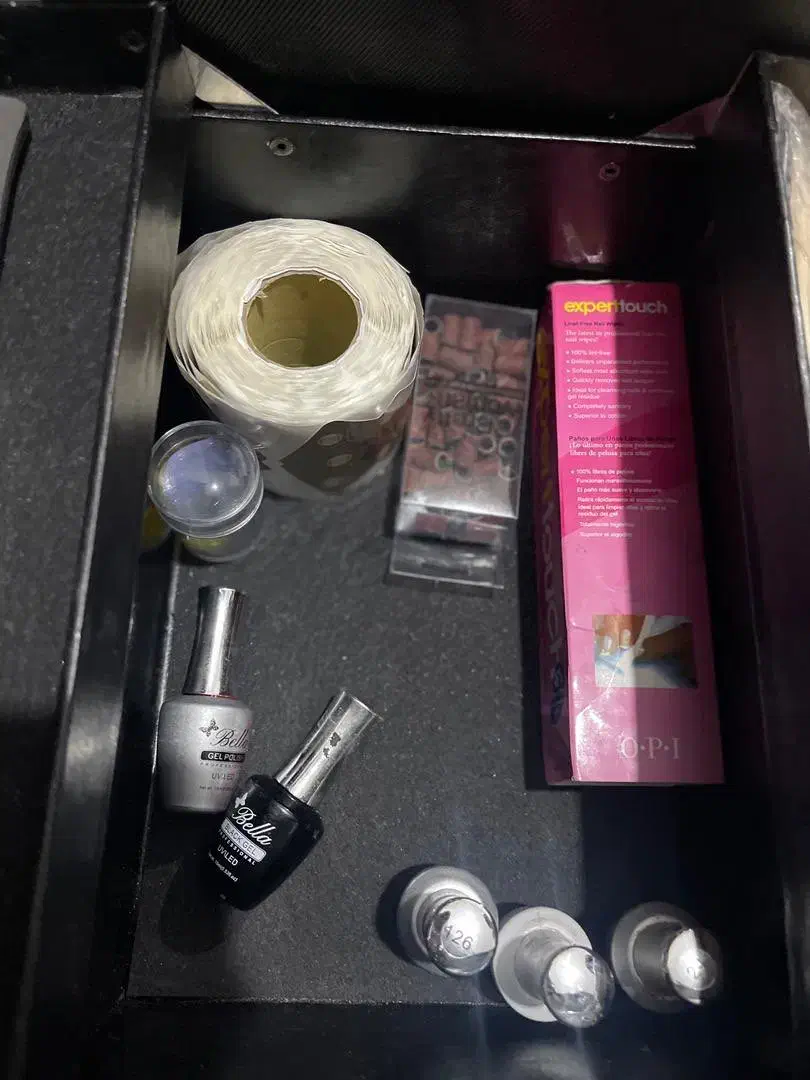 لوازم ناخن|آرایشی، بهداشتی، درمانی|بومهن, |دیوار