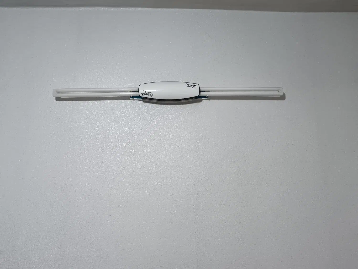 مهتابی دیواری|لامپ و چراغ|شیراز, سهل‌آباد|دیوار