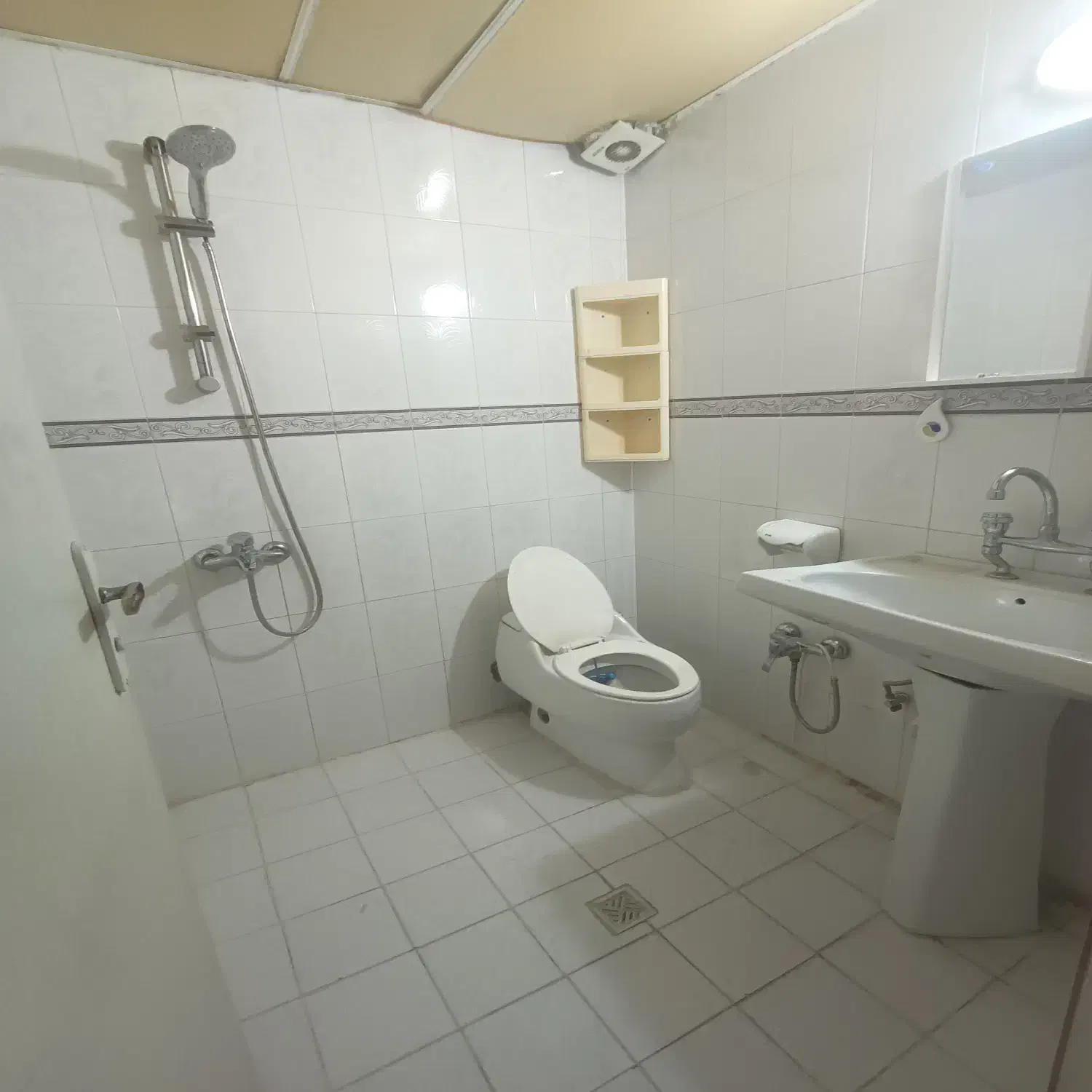 فاطمی جمالز1ده شمالی 130متر غرق نور