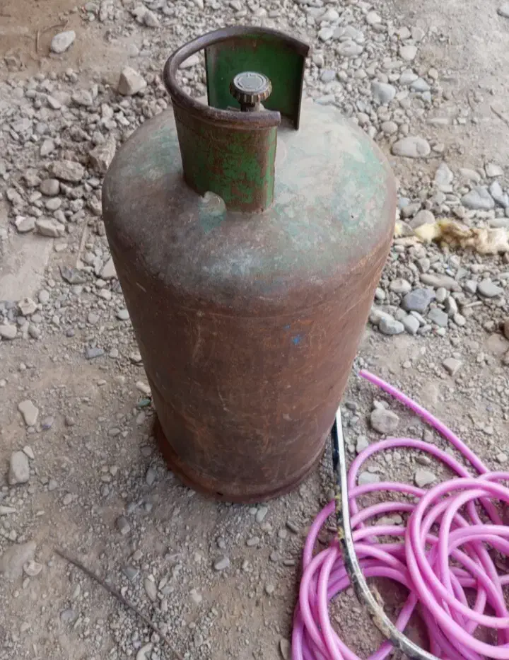 کپسول هوا گاز و سرپیک و مانیمتر شیلنگ ریگلاتور|ابزارآلات|ملارد, |دیوار