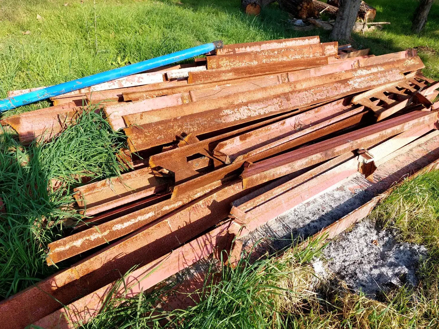 ۵ تن ناودانی ۱۶ به صورت یکجا|عمدهفروشی|سیمین شهر, |دیوار