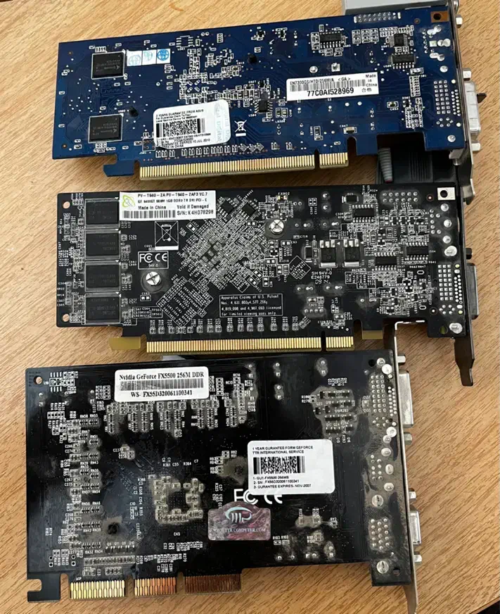 سه عدد کارت گرافیک|قطعات و لوازم جانبی رایانه|کرمانشاه, |دیوار