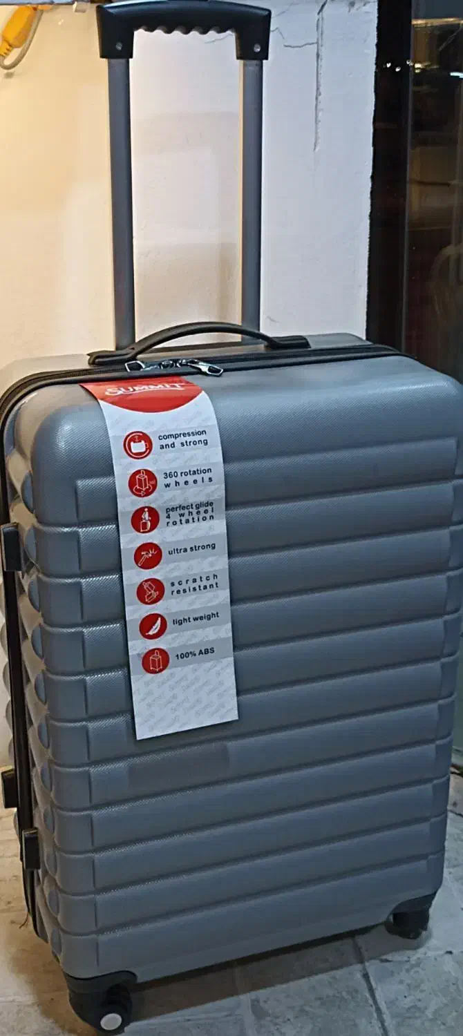 چمدان|کیف، کفش، کمربند|بیرجند, |دیوار