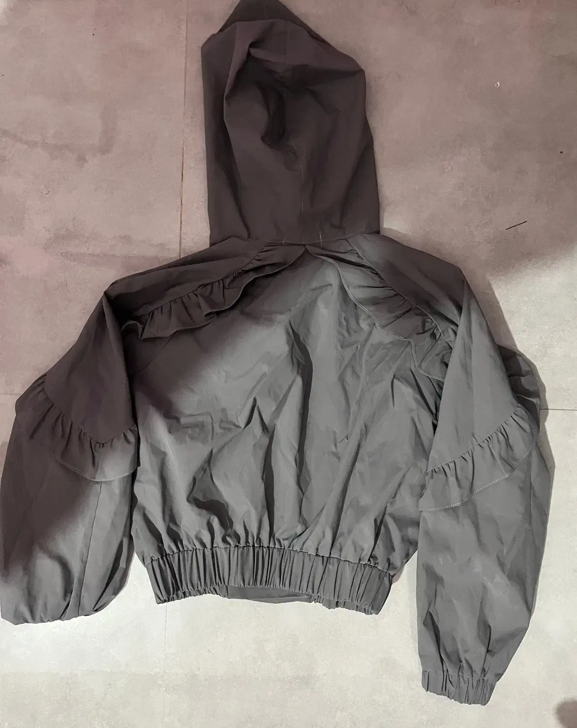 ست کچ|لباس|شیراز, گلشن|دیوار