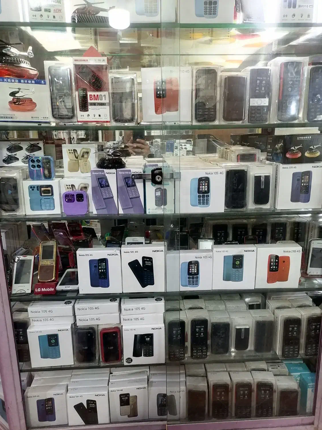 نوکیا «پر طرفدار ارزانتر از همه جا گران نخرید»|موبایل|شیراز, بعثت|دیوار