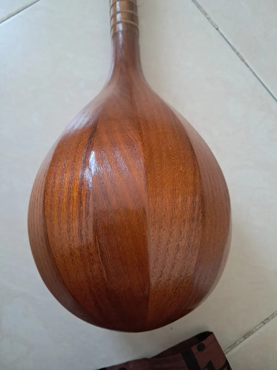 سه تار یک مهر|سازهای سنتی|کرج, چهارصد دستگاه|دیوار