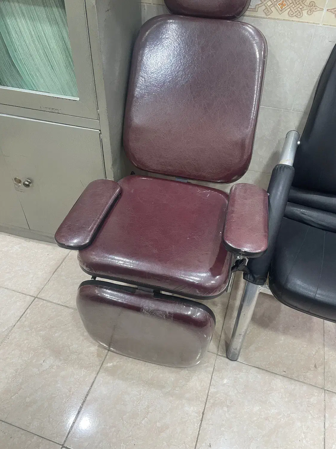 صندلی تخت شو|تخت و سرویس خواب|شیراز, گلدشت معالیآباد|دیوار