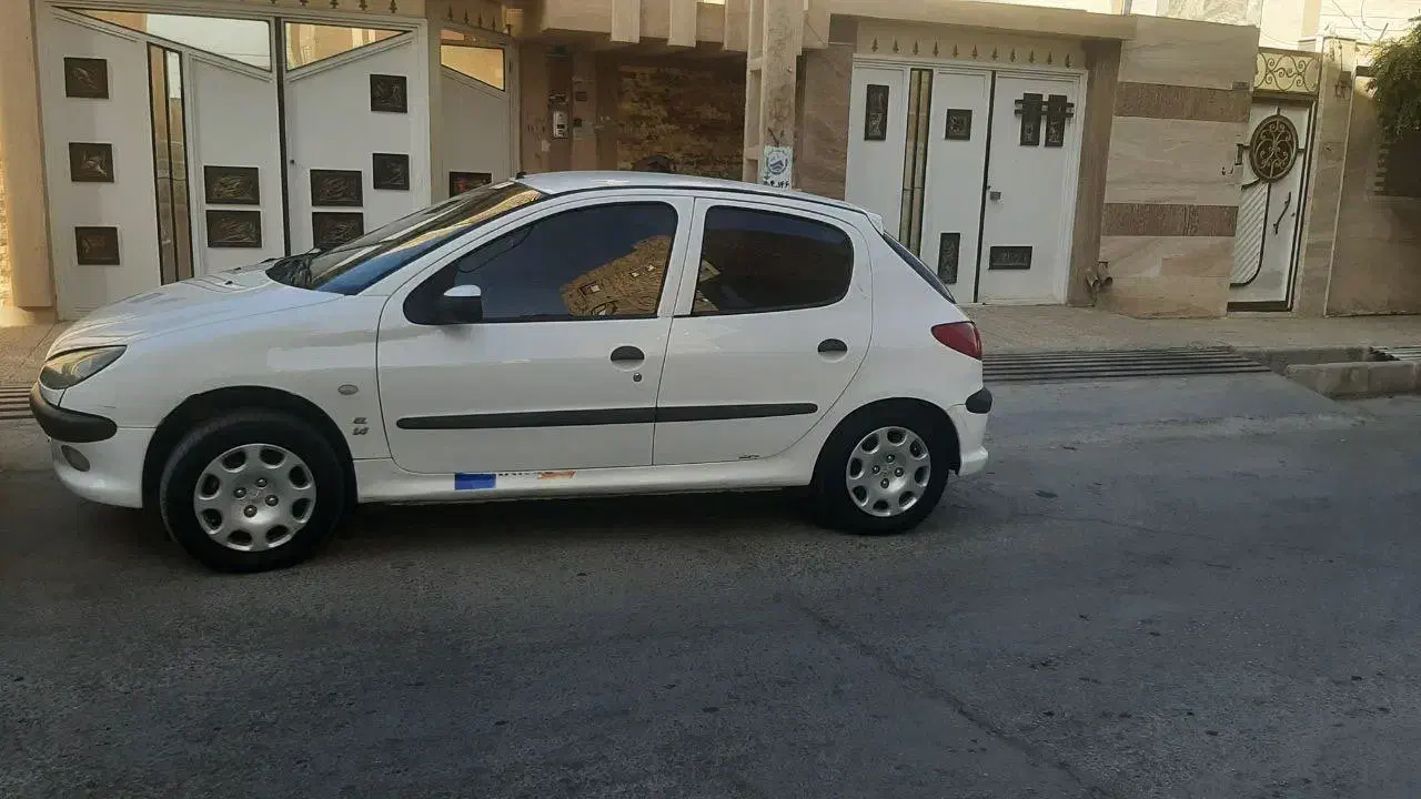 ۲۰۶ مدل ۹۸|خودرو سواری و وانت|نجف‌آباد, فردوسی شمالی|دیوار