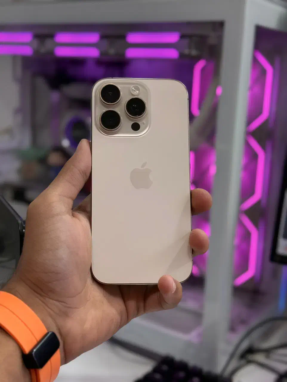 iphone 16 pro ریجستر شده|موبایل|شاهین‌شهر, گزبرخوار|دیوار