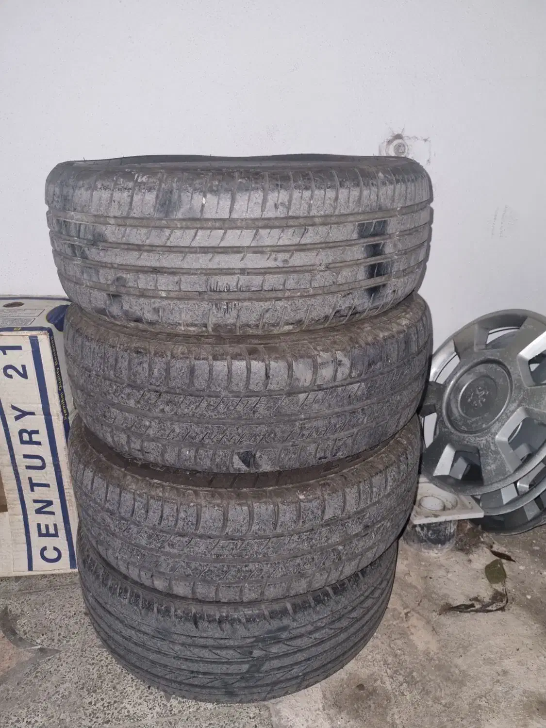 چراغ جلو ۲۰۶ رینگ و لاستیک سایز ۱۵ روکش صندلی|قطعات یدکی و لوازم جانبی|رشت, دیلمان|دیوار