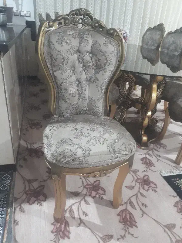 یک دست مبل و میز نهار خوری و جلو مبلی سلطنتی|مبلمان خانگی و میز عسلی|سرپل ذهاب, |دیوار