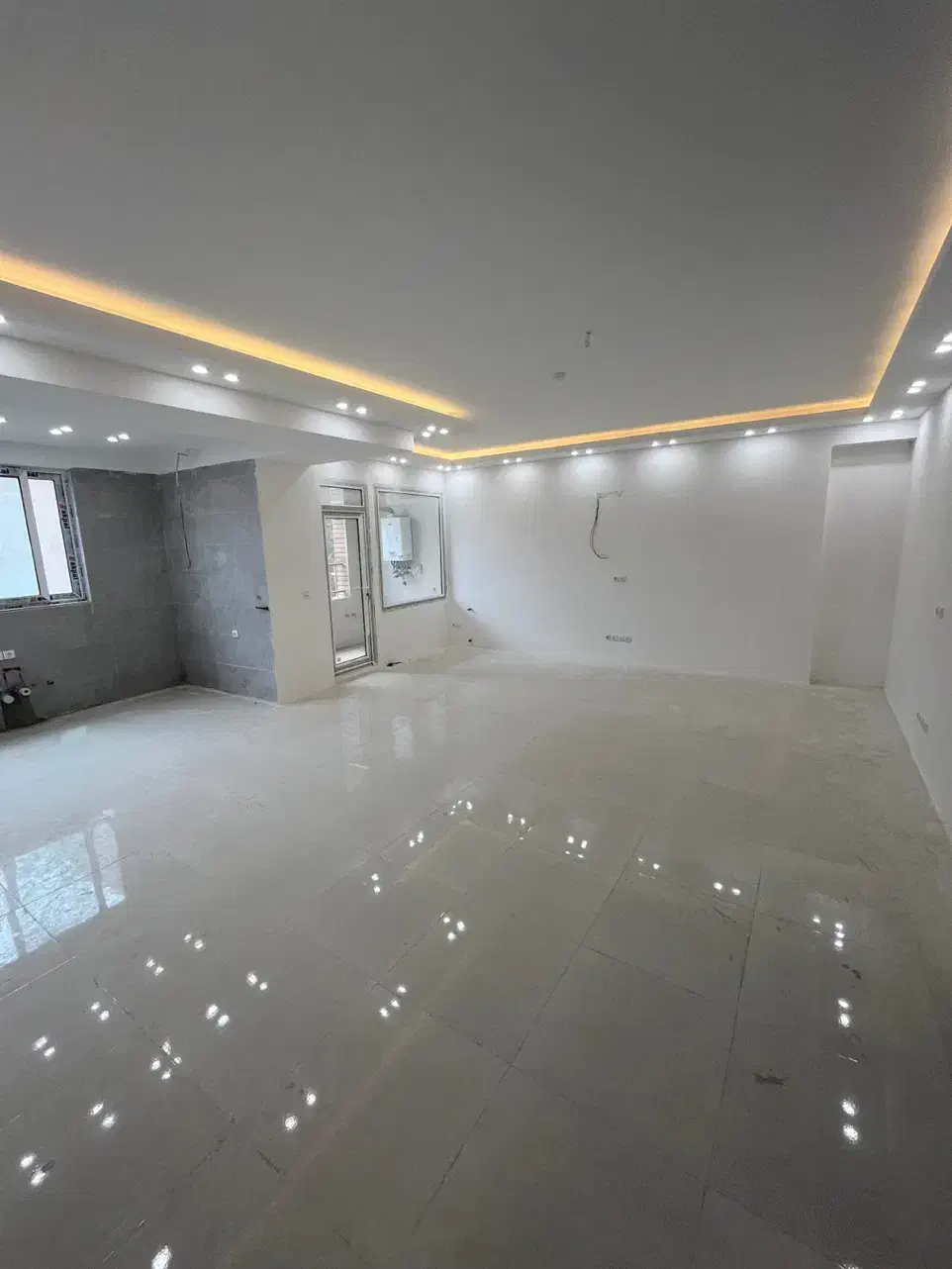 واحدکلیدنخورده در قلب بلوار دانش|فروش آپارتمان|کاشان, دانش|دیوار