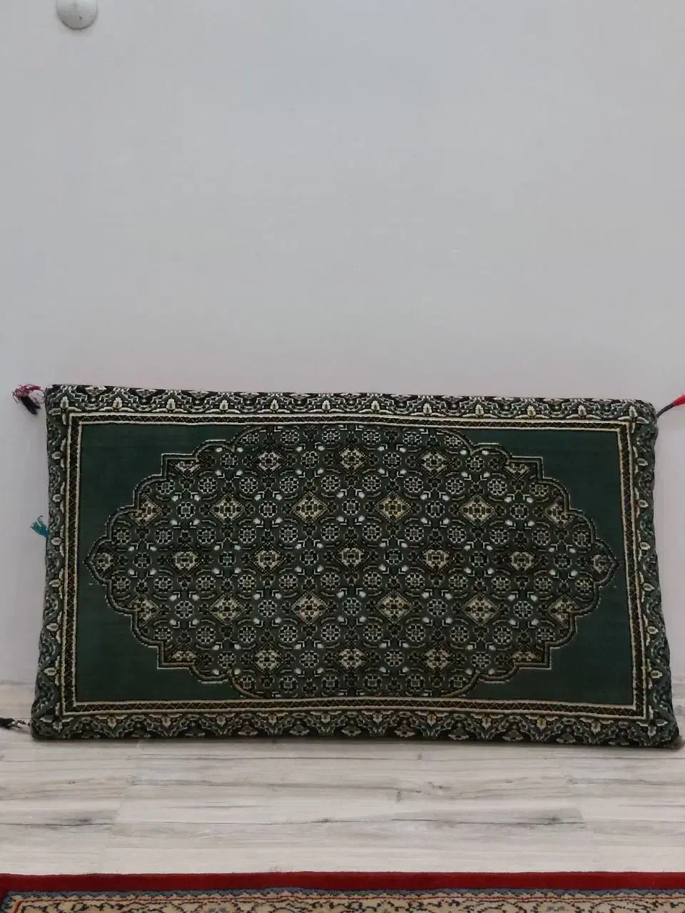 پشتی ماشینی|پشتی|لنگرود, |دیوار