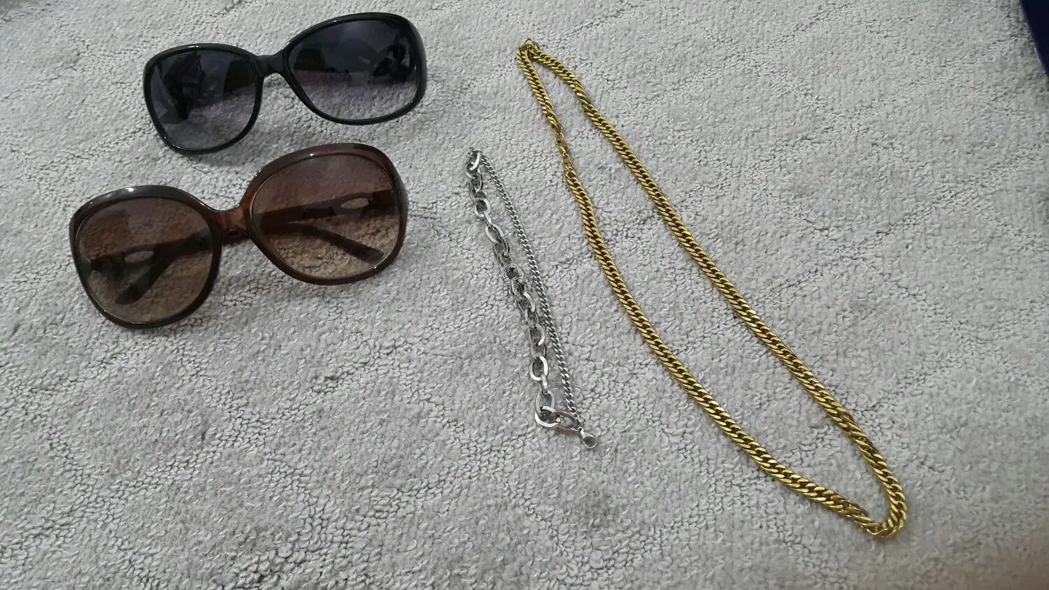 دو عدد عینک و زنجیر|زیورآلات و اکسسوری|اهواز, زیتون کارمندی|دیوار