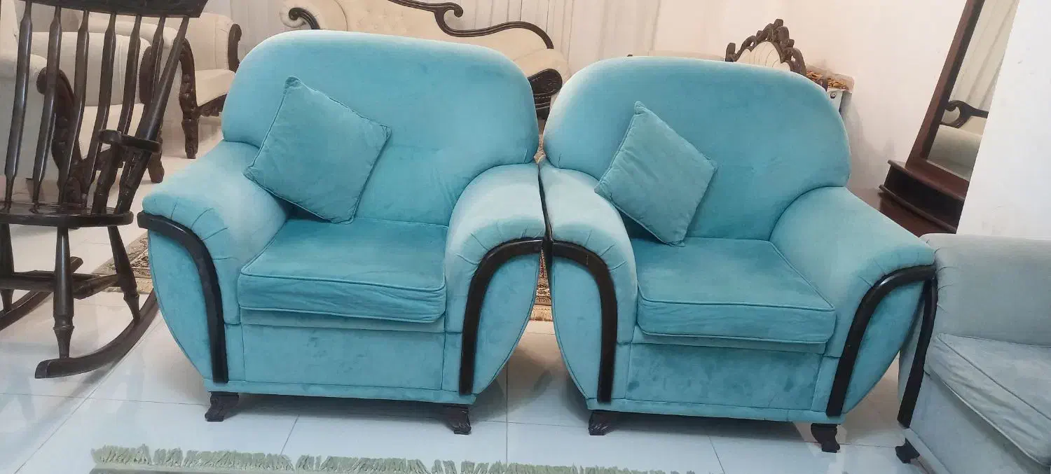 یک دست مبل و میز وسط شیشه ایی|مبلمان خانگی و میز عسلی|ساری, |دیوار