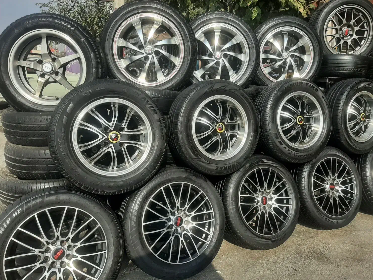 رینگ و لاستیک اسپرت (مجتبی)|قطعات یدکی و لوازم جانبی|صباشهر, |دیوار