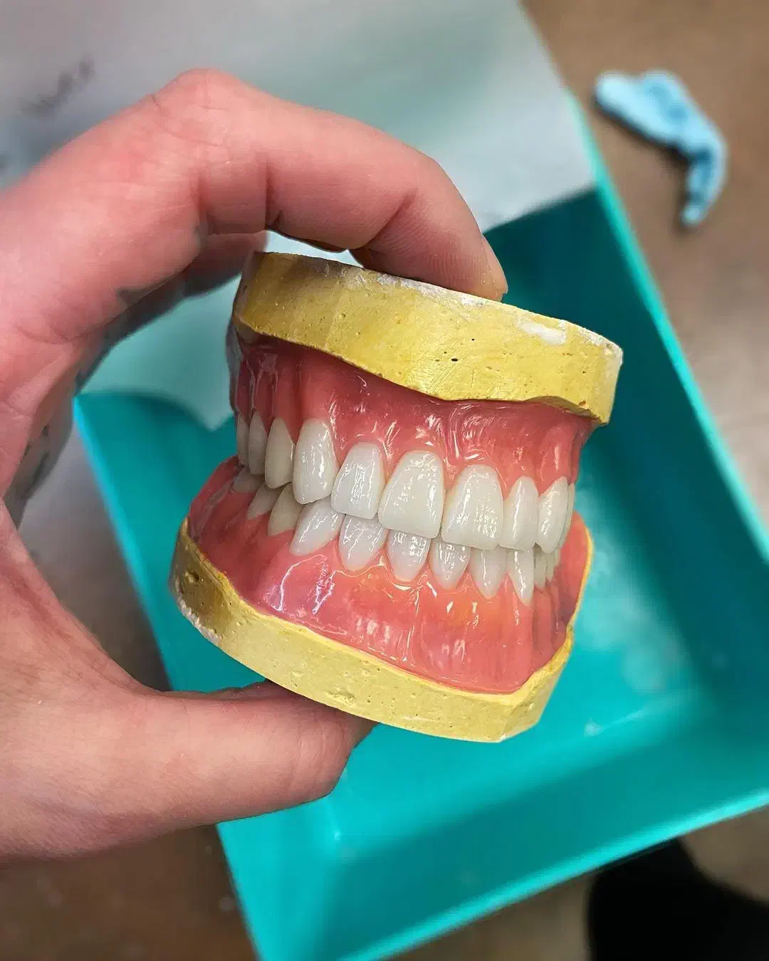 لابراتوار دندان سازی صبا|خدمات آرایشگری و زیبایی|اصفهان, پوریای ولی|دیوار