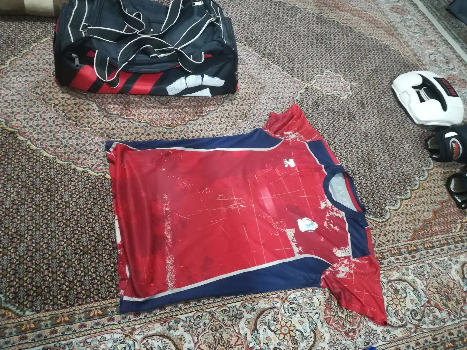 لباس و دستکش بوکس.|تجهیزات ورزشی|ارومیه, |دیوار