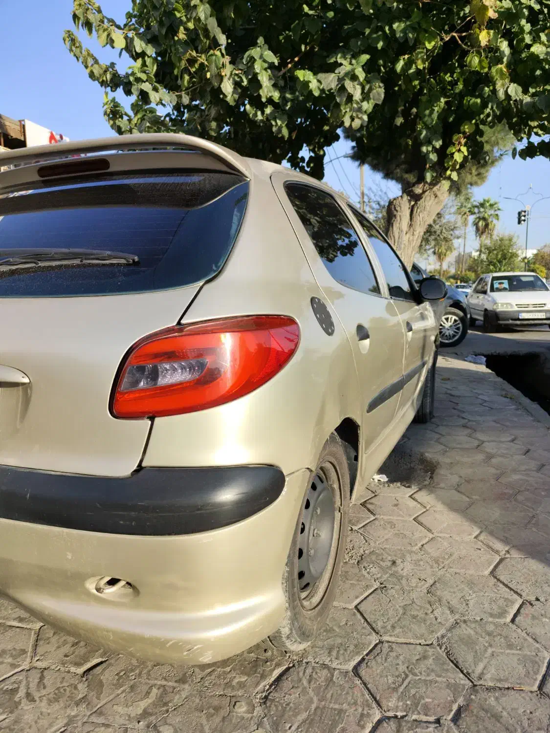 206 تیپ 5 مدل 82|خودرو سواری و وانت|گنبد کاووس, |دیوار