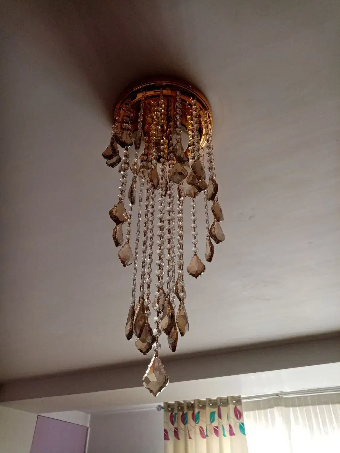 تازه یک ماه خریدم بخاطر اسباب کشی میفروشم|لوستر و چراغ آویز|خرمدره, |دیوار