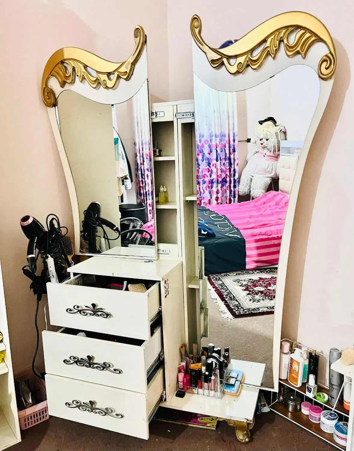 میز آرایشی با آینه طرح سلطنتی|مبلمان خانگی و میز عسلی|شوشتر, |دیوار