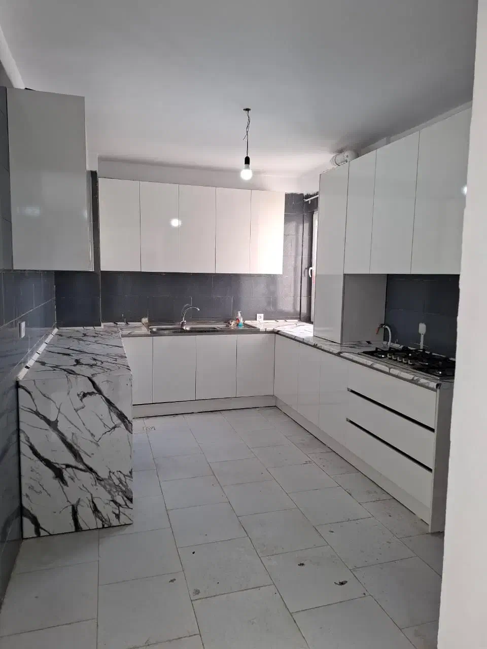 تهران آپارتمان۹۷متر۲ خواب نوسازتهاتر باملک چابکسر|فروش آپارتمان|چابکسر, |دیوار