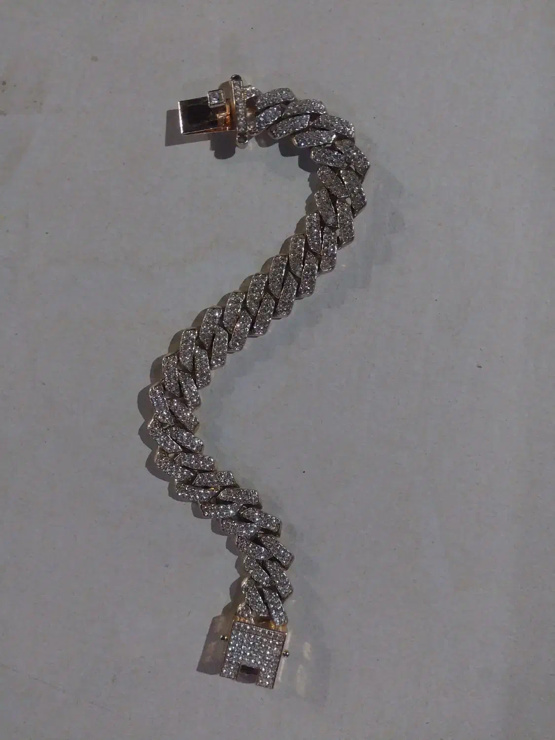 دستبند نگین دار طلایی|بدلیجات|بندرعباس, |دیوار