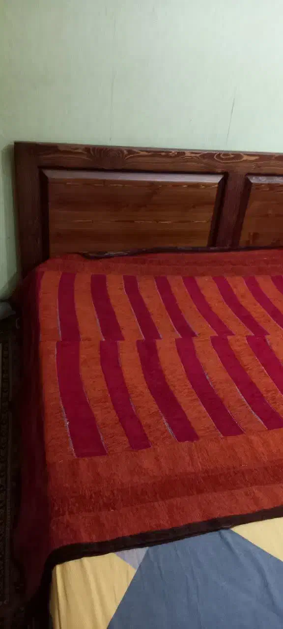 تخت خواب چوب روس|تخت و سرویس خواب|نظرآباد, نظرآباد|دیوار