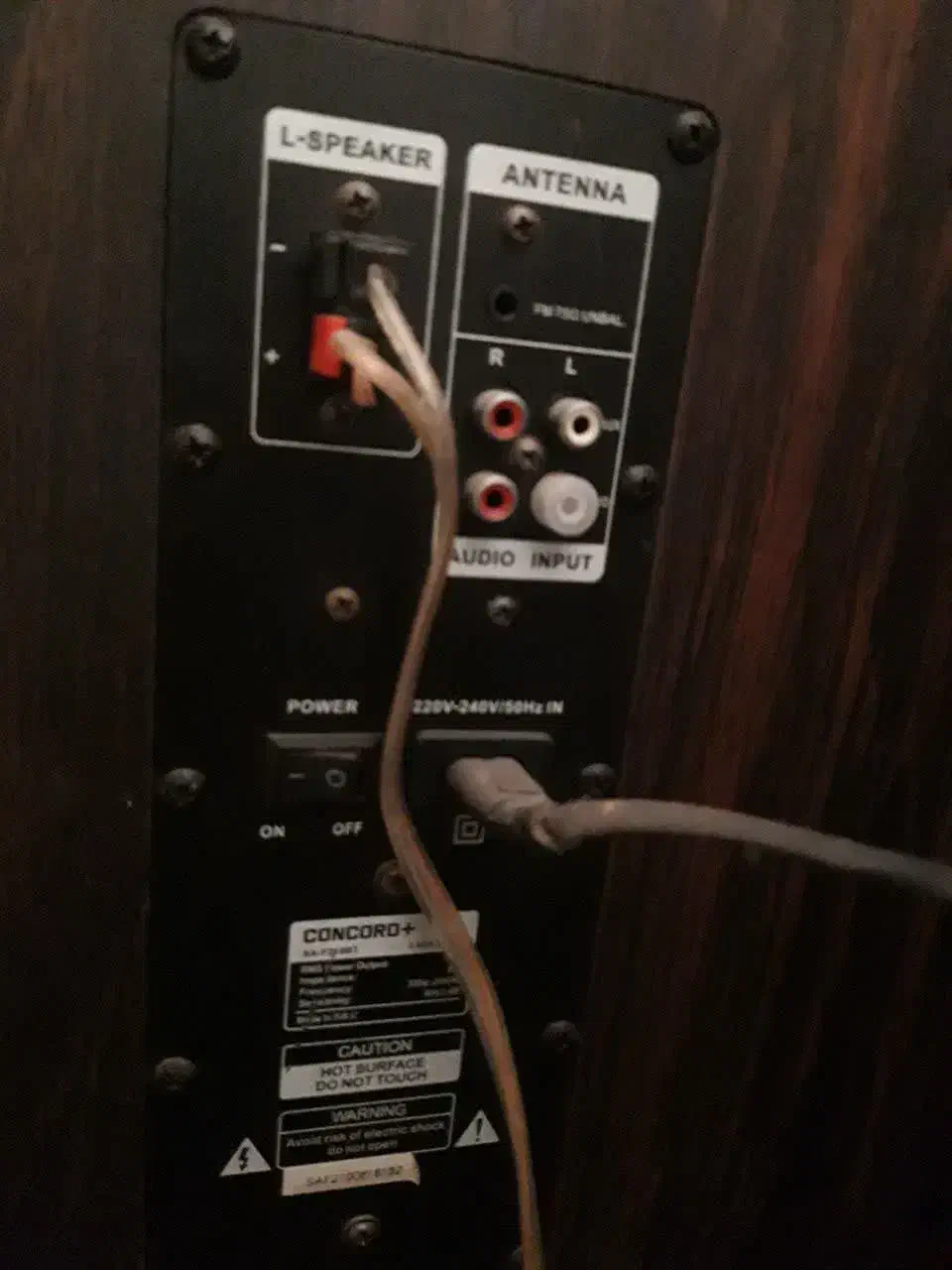 اسپیکر در حد نو|سیستم صوتی خانگی|آران و بیدگل, |دیوار