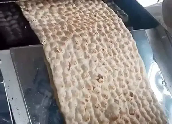 نیازمند کارگر ساده سنگک پزی با حقوق خوب و بیمه|استخدام خدمات فروشگاه و رستوران|خوی, |دیوار