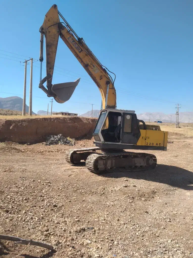 بیل مکانیکی کاتو 1369 سالم به شرت|خودرو سنگین|خانمیرزا, |دیوار